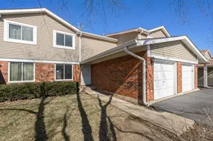 1956 N Jamestown Dr, Palatine, IL 60074 - Photo 1