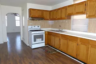 1617 W 38th Pl, Chicago, IL 60609 - Photo 11