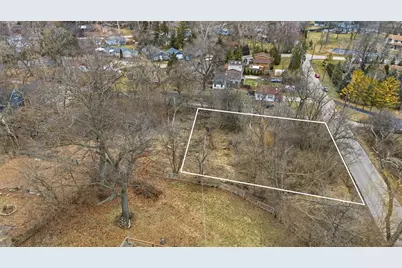 2101 Riverview Avenue, Fox River Grove, IL 60021 - Photo 3