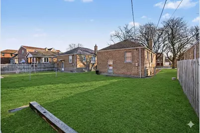 5352 S Neva Avenue, Chicago, IL 60638 - Photo 13