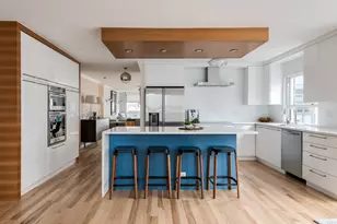 1313 N Ritchie Ct, Chicago, IL 60610 - Photo 3