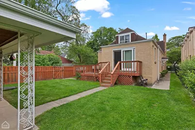 4550 W Thorndale Avenue, Chicago, IL 60646 - Photo 19