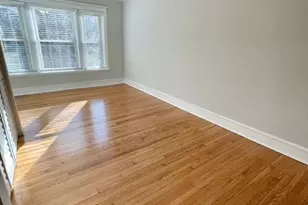 3700 N Fremont St, Chicago, IL 60613 - Photo 9