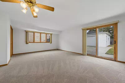 3733 N Normandy Avenue, Chicago, IL 60634 - Photo 11