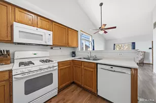 21341 Earhart Ct, Plainfield, IL 60544 - Photo 5