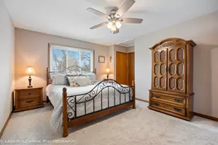 2469 Lakeside Dr, Aurora, IL 60504 - Photo 9