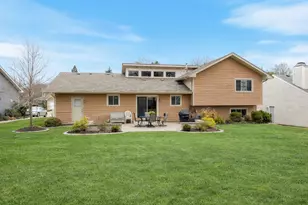 2469 Lakeside Dr, Aurora, IL 60504 - Photo 21