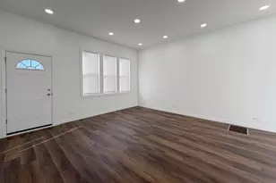 2982 S Lyman St, Chicago, IL 60608 - Photo 5