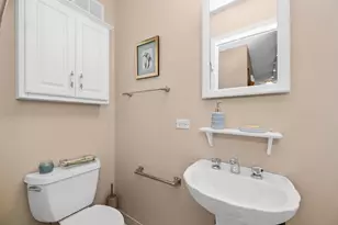 4170 N Marine Dr, Chicago, IL 60613 - Photo 13