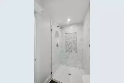 7628 W Balmoral Avenue, Chicago, IL 60656 - Photo 9