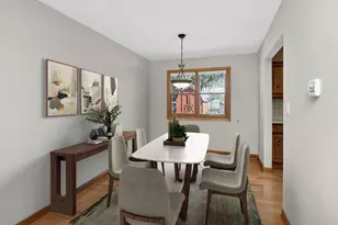 1221 Driftwood Ln, Bartlett, IL 60103 - Photo 5