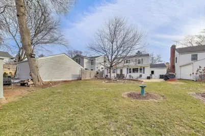 200 S Derbyshire Lane, Arlington Heights, IL 60004 - Photo 35