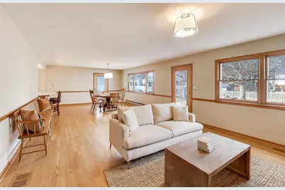 200 S Derbyshire Lane, Arlington Heights, IL 60004 - Photo 15