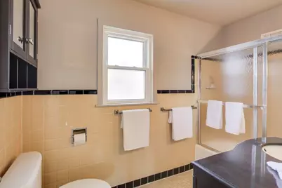 200 S Derbyshire Lane, Arlington Heights, IL 60004 - Photo 25