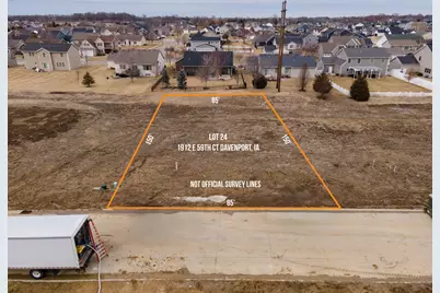 1912 E 59th Court, Davenport, IA 52807 - Photo 1