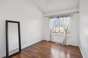 241 E Parallel St, Palatine, IL 60067 - Photo 25