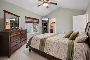 241 E Parallel St, Palatine, IL 60067 - Photo 23