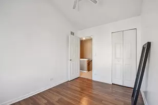 241 E Parallel St, Palatine, IL 60067 - Photo 23