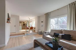 613 E Golf Rd, Libertyville, IL 60048 - Photo 13