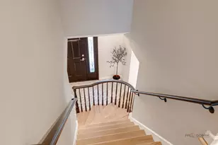 613 E Golf Rd, Libertyville, IL 60048 - Photo 25