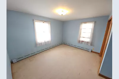 279 N State Street, Hampshire, IL 60140 - Photo 5