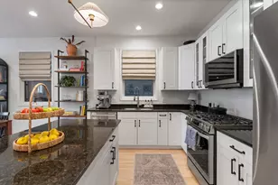 1827 W Iowa St, Chicago, IL 60622 - Photo 11