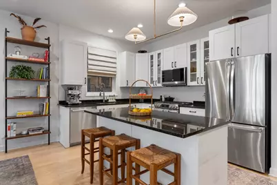 1827 W Iowa Street #1, Chicago, IL 60622 - Photo 9