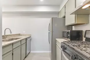 46 N Park Ave, Lombard, IL 60148 - Photo 3