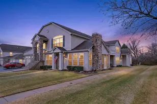 2725 Acorn Ct, West Dundee, IL 60118 - Photo 3