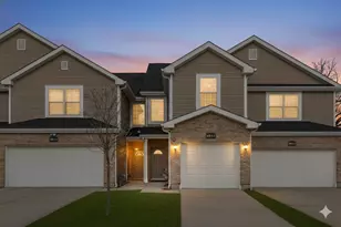 600 W Pleasant Ln, Lombard, IL 60148 - Photo 1