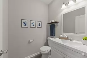 600 W Pleasant Ln, Lombard, IL 60148 - Photo 5