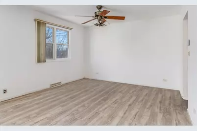 555 Monroe Road, Bolingbrook, IL 60440 - Photo 7