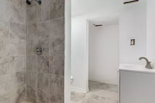 555 Monroe Rd, Bolingbrook, IL 60440 - Photo 15