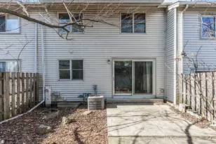 555 Monroe Rd, Bolingbrook, IL 60440 - Photo 17