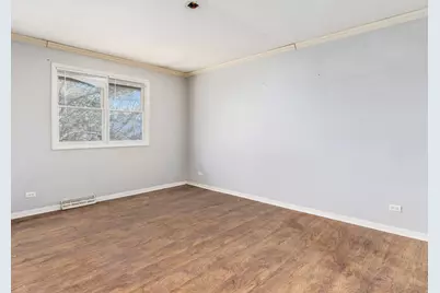 555 Monroe Road, Bolingbrook, IL 60440 - Photo 9