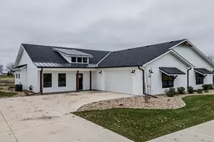 1015 S 6th St, Princeton, IL 61356 - Photo 1