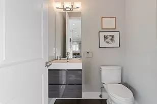 1108 N Ashland Ave, Chicago, IL 60622 - Photo 15