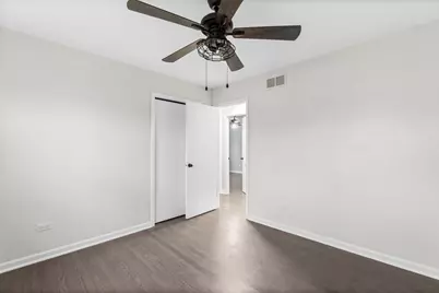 18W089 Claremont Drive, Darien, IL 60561 - Photo 17