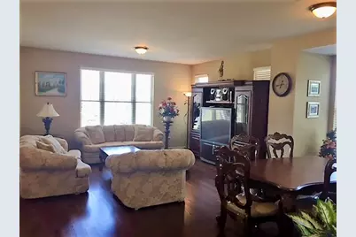 1109 E Port Clinton Road, Vernon Hills, IL 60061 - Photo 5