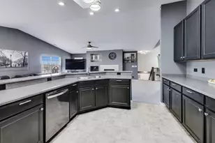 1552 Matthew Dr, Algonquin, IL 60102 - Photo 7