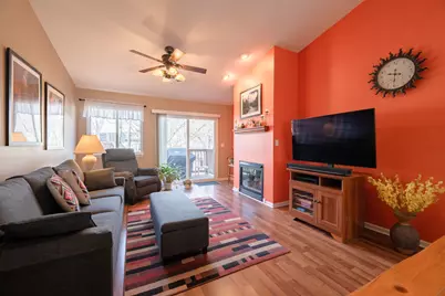 113 Meredith Lane #10-3, Streamwood, IL 60107 - Photo 3