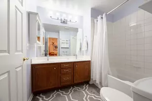 113 Meredith Ln, Streamwood, IL 60107 - Photo 11