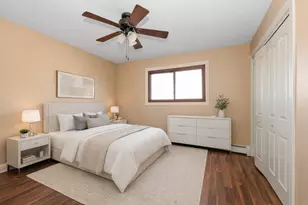 10625 Parkside Ave, Chicago Ridge, IL 60415 - Photo 3