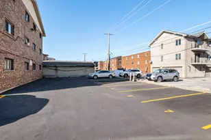 10625 Parkside Ave, Chicago Ridge, IL 60415 - Photo 15