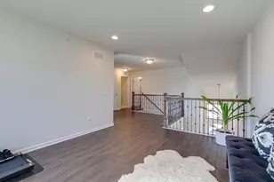 246 Belmont Dr, Lincolnshire, IL 60069 - Photo 17