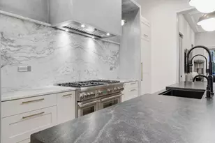 2674 N Burling St, Chicago, IL 60614 - Photo 9