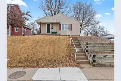 1204 W Lombard Street, Davenport, IA 52804 - Photo 1