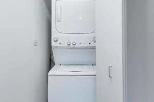 2 E Erie St, Chicago, IL 60611 - Photo 23