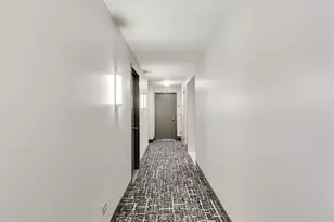 2 E Erie St, Chicago, IL 60611 - Photo 29