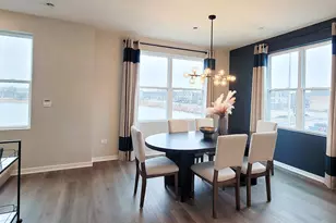 2223 Waters Edge Dr, Schaumburg, IL 60173 - Photo 11